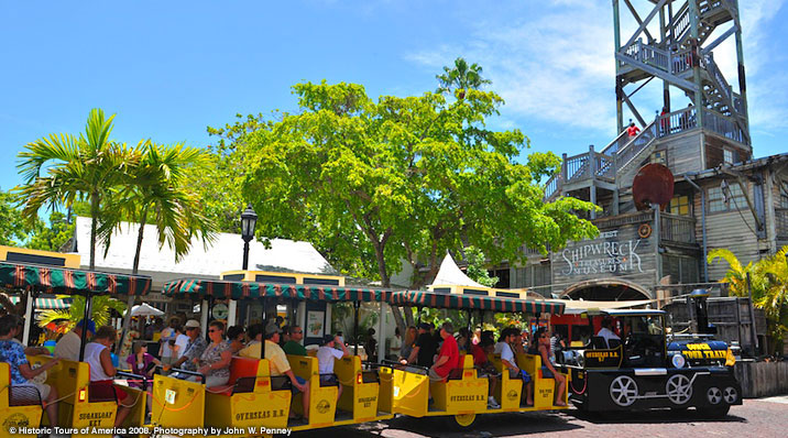 photo of the conch tour train